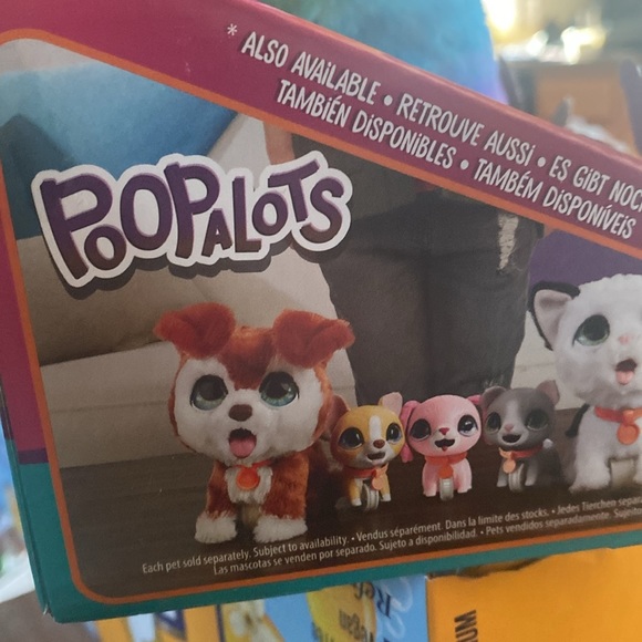 FurReal Walk a Lots rainbow cat4+ - Picture 8 of 10